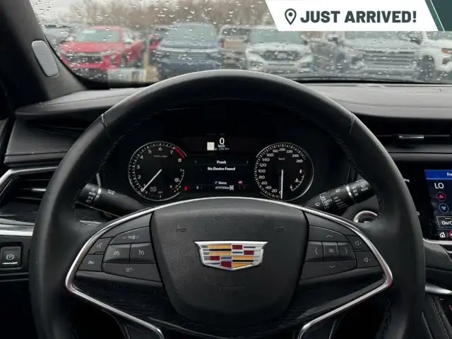 2025 Cadillac XT5 Premium Luxury AWD | Heated & Ventilated - Photo 7