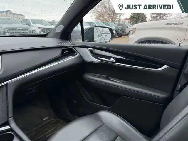 2025 Cadillac XT5 Premium Luxury AWD | Heated & Ventilated - Photo 8