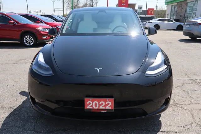 2022 Tesla Model Y - Photo 2
