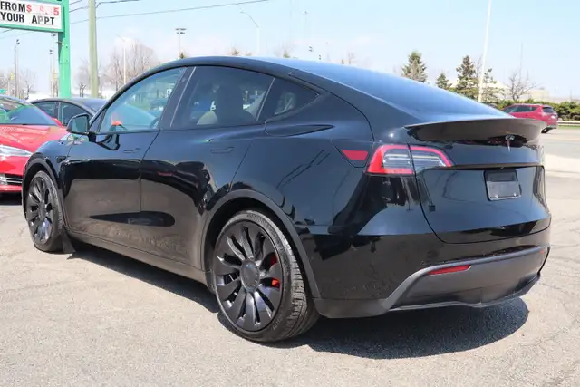 2022 Tesla Model Y - Photo 5