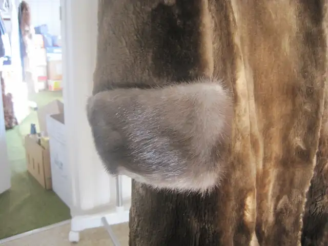 Beau manteau de fourrure long en rat musqué / long muskrat fur c - Photo 2