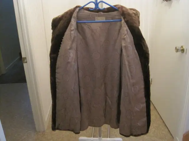 Beau manteau de fourrure long en rat musqué / long muskrat fur c - Photo 5