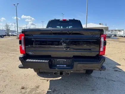 2026 Ford F-350 PLATINUM w/FX4, 5th WHL PREP, MNRF & 2KW PRO PWR - Photo 4