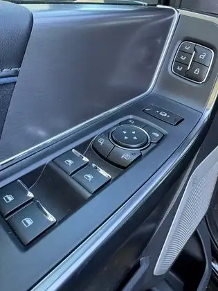 2026 Ford F-350 PLATINUM w/FX4, 5th WHL PREP, MNRF & 2KW PRO PWR - Photo 10