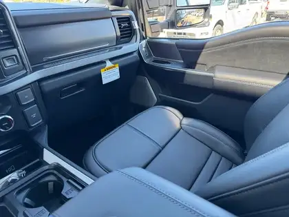 2026 Ford F-350 PLATINUM w/FX4, 5th WHL PREP, MNRF & 2KW PRO PWR - Photo 30