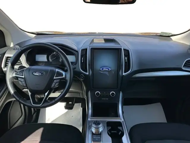 2023 Ford Edge SEL - Photo 13