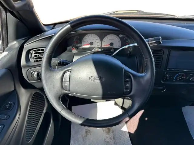 2000 Ford F-150 Series XL - Photo 14