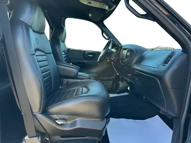 2000 Ford F-150 Series XL - Photo 16