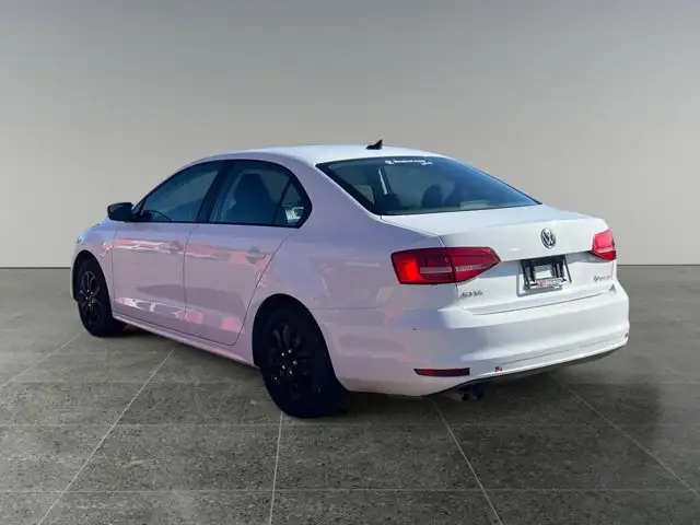 2015 Volkswagen Jetta Sedan Trendline - Photo 4