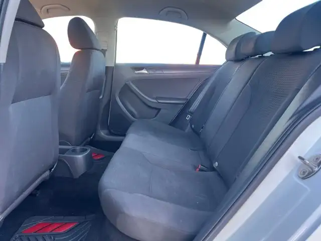 2015 Volkswagen Jetta Sedan Trendline - Photo 14