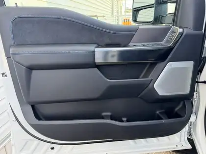 2026 Ford F-350 PLATINUM w/FX4, 5th WHL PREP, MNRF & 2KW PRO PWR - Photo 9