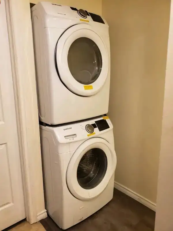 Room for Rent - Photo 9