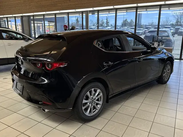 2026 Mazda3 Sport GS - Photo 3