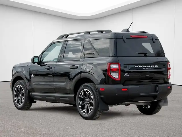 2026 Ford Bronco Sport Outer Banks - Photo 4