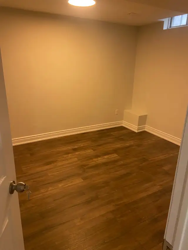 basement for rent - Photo 7