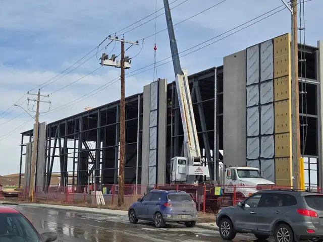 Exterior Caulking Technician – Commercial Projects (Calgary) - Photo 2