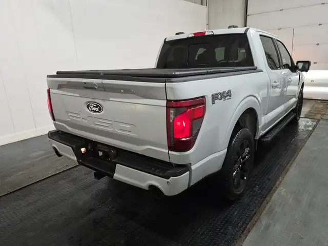 2024 Ford F-150 XLT 4WD FX4 302A Black Edition Low Kms Hard Tonn - Photo 4