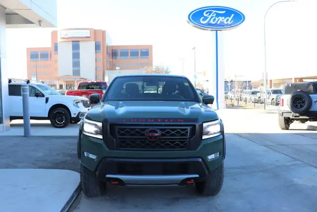 2024 Nissan Frontier PRO-4X New Arrival - Photo 2