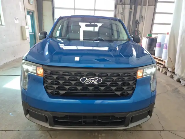 2025 Ford Maverick XLT Hybrid AWD 301A - Photo 2