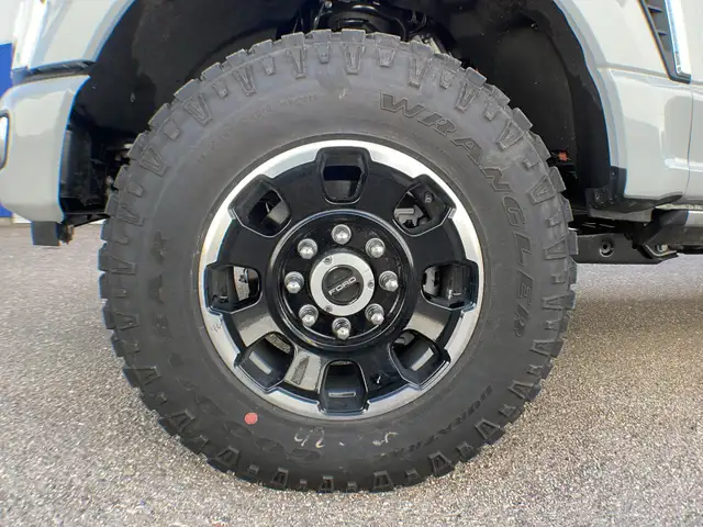 2026 Ford Super Duty F-350 SRW Platinum PLUS 713A - Photo 9