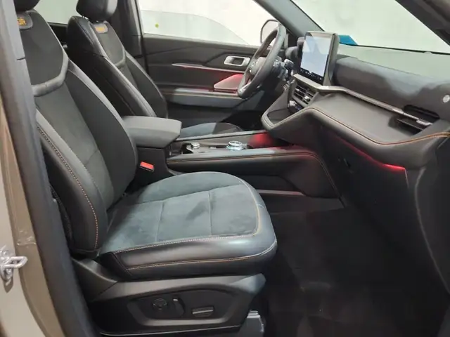 2026 Ford Explorer Tremor 800A - Photo 16