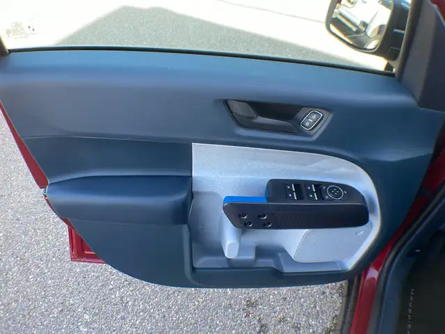 2026 Ford Maverick XLT Hybrid AWD 301A - Photo 18