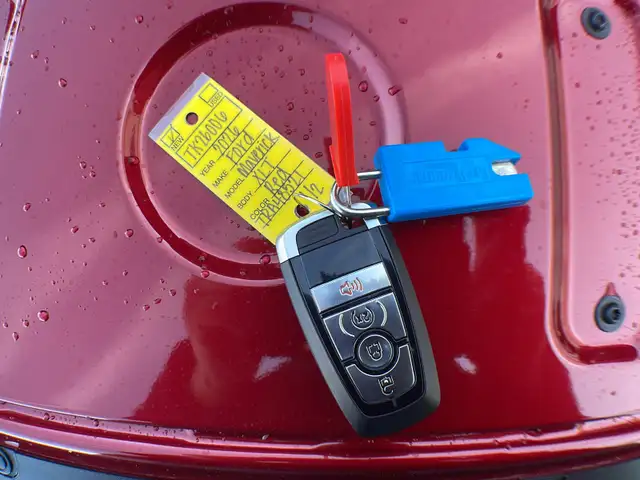 2026 Ford Maverick XLT Hybrid AWD 301A - Photo 27