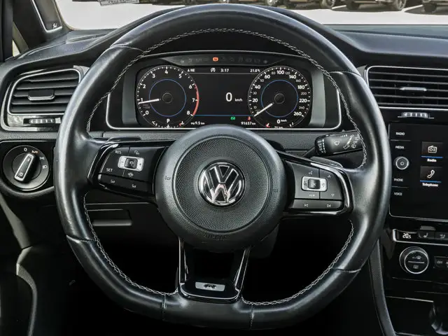 2019 Volkswagen Golf R - Photo 8