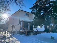 Spacious 3-Bedroom Upper Duplex   Double Garage | Grant Park