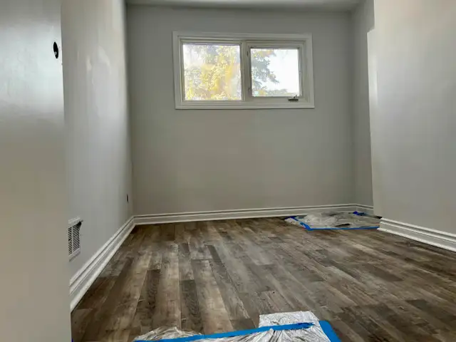 Spacious 3-Bedroom Upper Duplex   Double Garage | Grant Park - Photo 2