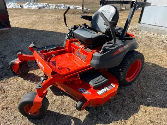 2019 Kubota Z421 Zero Turn Mower 60" Deck - Photo 2