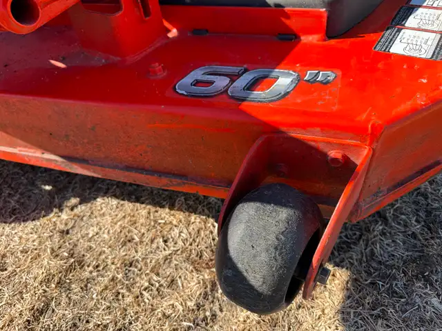 2019 Kubota Z421 Zero Turn Mower 60" Deck - Photo 3