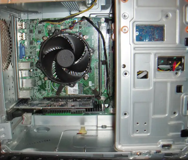 9thGen i5 4.1 GHz  Six Core 16GigsDDR4GT710 M.2SSD WiFi - Photo 2