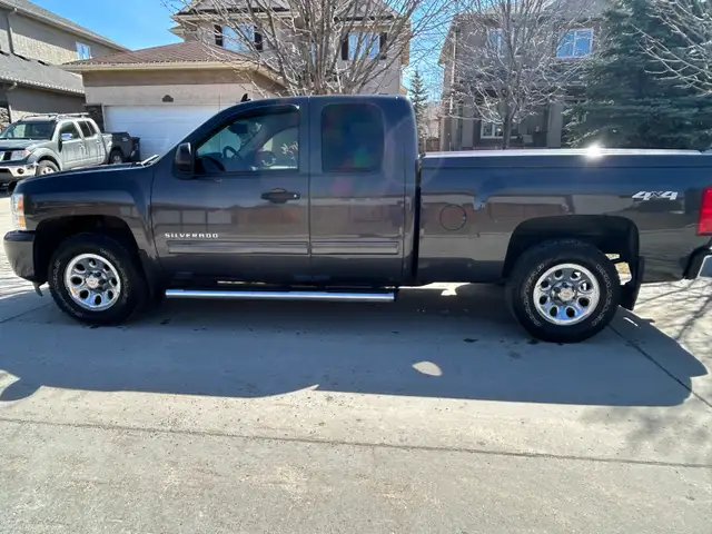 Safetied-2010 Chevy Silverado LS 4WD ext cab/ low miles/ no rust