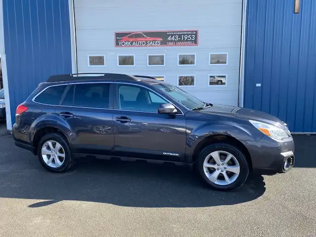 2013 Subaru Outback 2.5i Touring