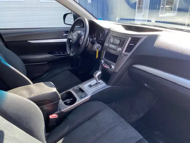 2013 Subaru Outback 2.5i Touring - Photo 9