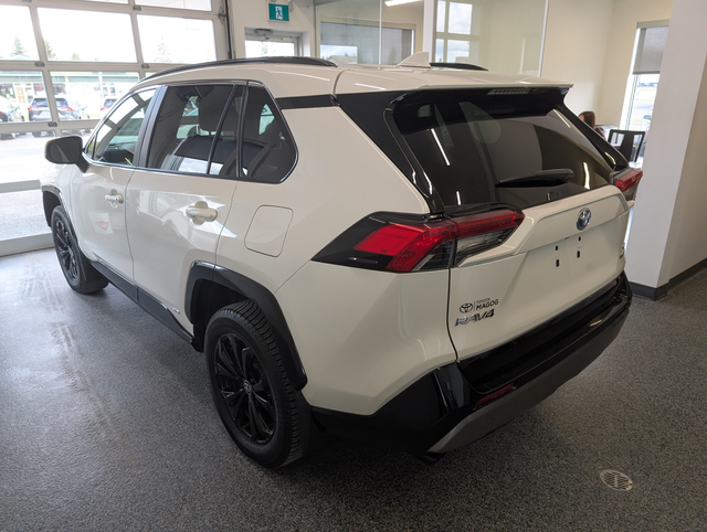 2022 Toyota RAV4 Hybrid SE AWD, - Photo 4