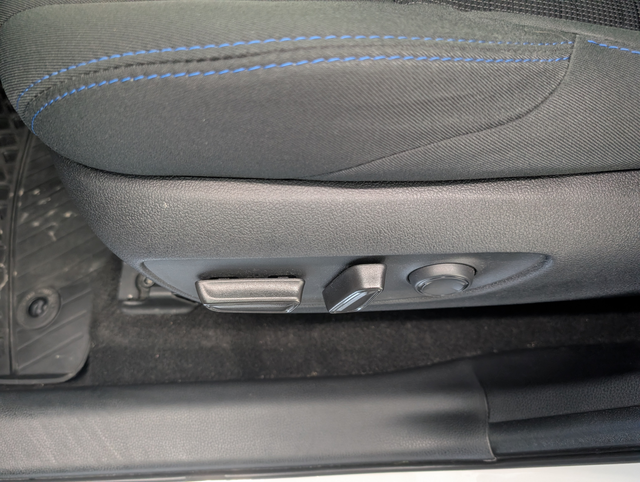 2022 Toyota RAV4 Hybrid SE AWD, - Photo 13