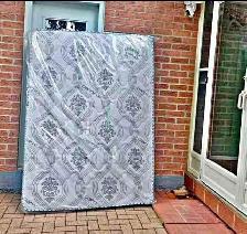 Queen Mattress | Twin Mattress : Full Mattress / King Mattress