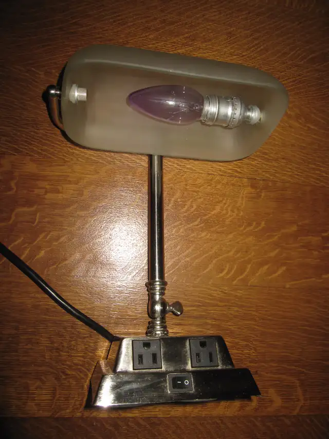 BANKERS LAMP LAWYERS FROSTED ADJUSTABLE CLEAR SHADE W/2 PLUGS - Photo 6