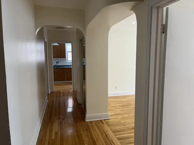 SPACIOUS 5.5  RENOV. A PIED MIN. DU L'UdeM, METRO..... - Photo 9