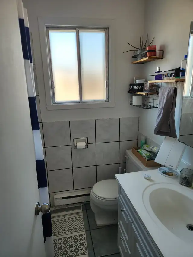 Mirabel  4 1/2 à louer   2 e étage  950.00 par mois - Photo 6