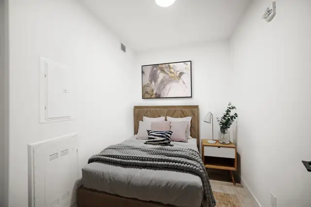 Luxury 2 Bedroom Apartment! Located In The Garden City Area! - Photo 5