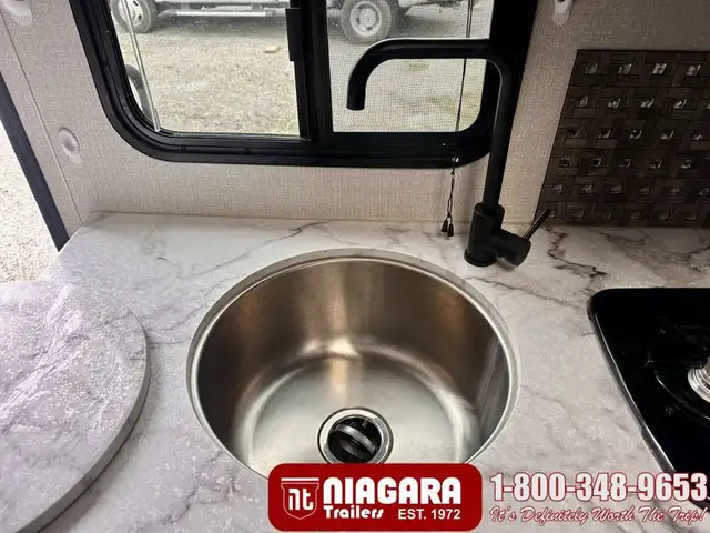 2021 VENTURE SONIC LITE 150VRB Travel Trailer - Photo 10