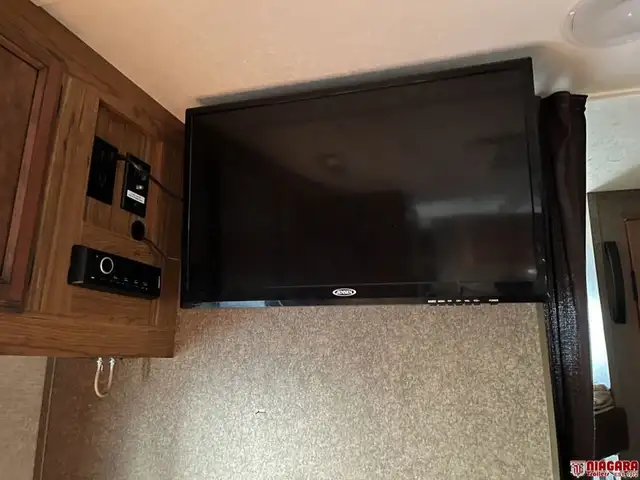 2015 STARCRAFT LAUNCH ULTRA LITE 26BHS Travel Trailer - Photo 19