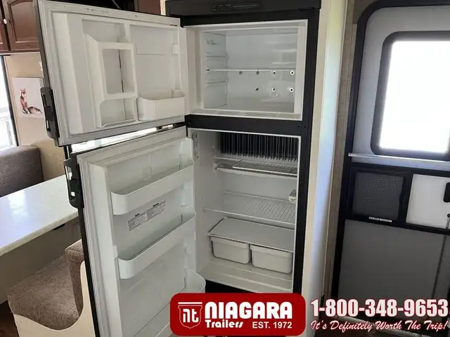 2016 FOREST RIVER ROCKWOOD MINI LITE 2502S Travel Trailer - Photo 12