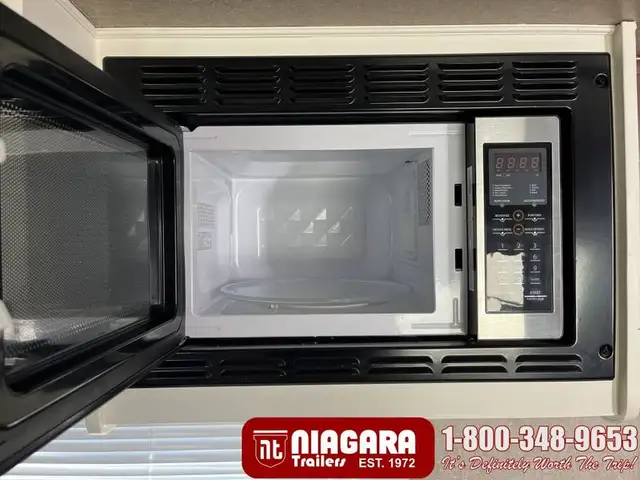 2016 FOREST RIVER ROCKWOOD MINI LITE 2502S Travel Trailer - Photo 13