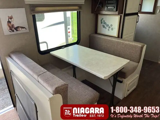 2016 FOREST RIVER ROCKWOOD MINI LITE 2502S Travel Trailer - Photo 17