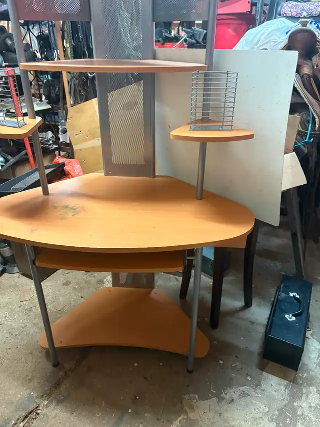 Computer desk - Photo 2