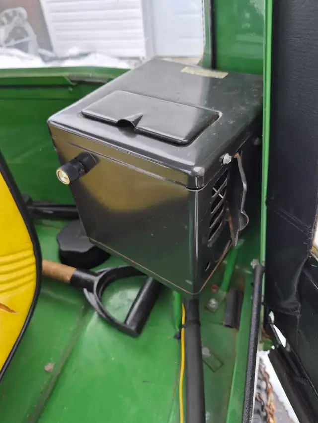 John deere425 hydrostatic 20hp liquide,power stering,chauffage, - Photo 7